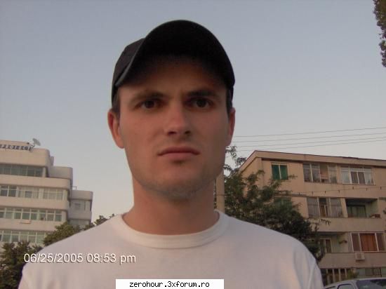 Poze ale userilor - asta-s eu, cred ca eram suparat....:) - Jucatori