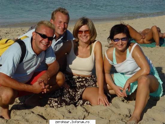 Poze de belea :) - O poza de familie. Uitati-va atent ca sa va dati - Diverse